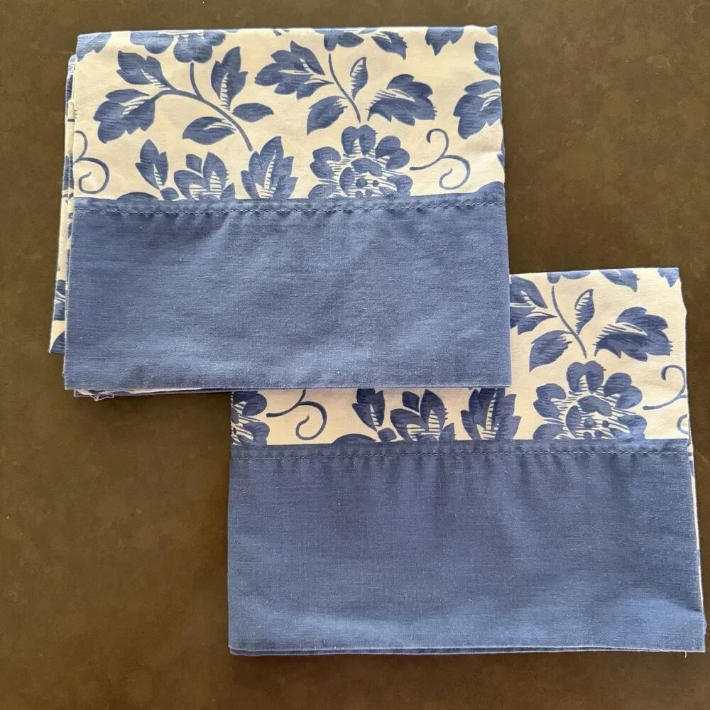 Mainstays Queen Pillowcase 2pc Blue White Floral Botanical Cotton Blend